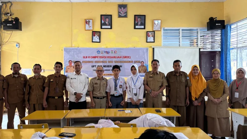Uji Kompetensi Keahlian Teknik Jaringan Komputer & Telekomunikasi SMKN 1 Sinjai